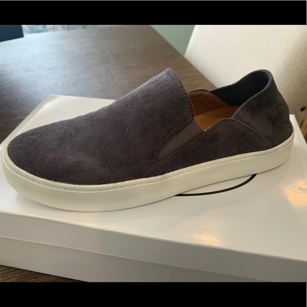 Slip on   Never worn